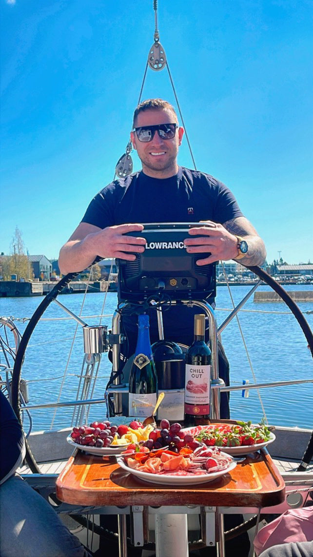 3-tunnine Romantiline purjereis kahele Tenerife rannikul