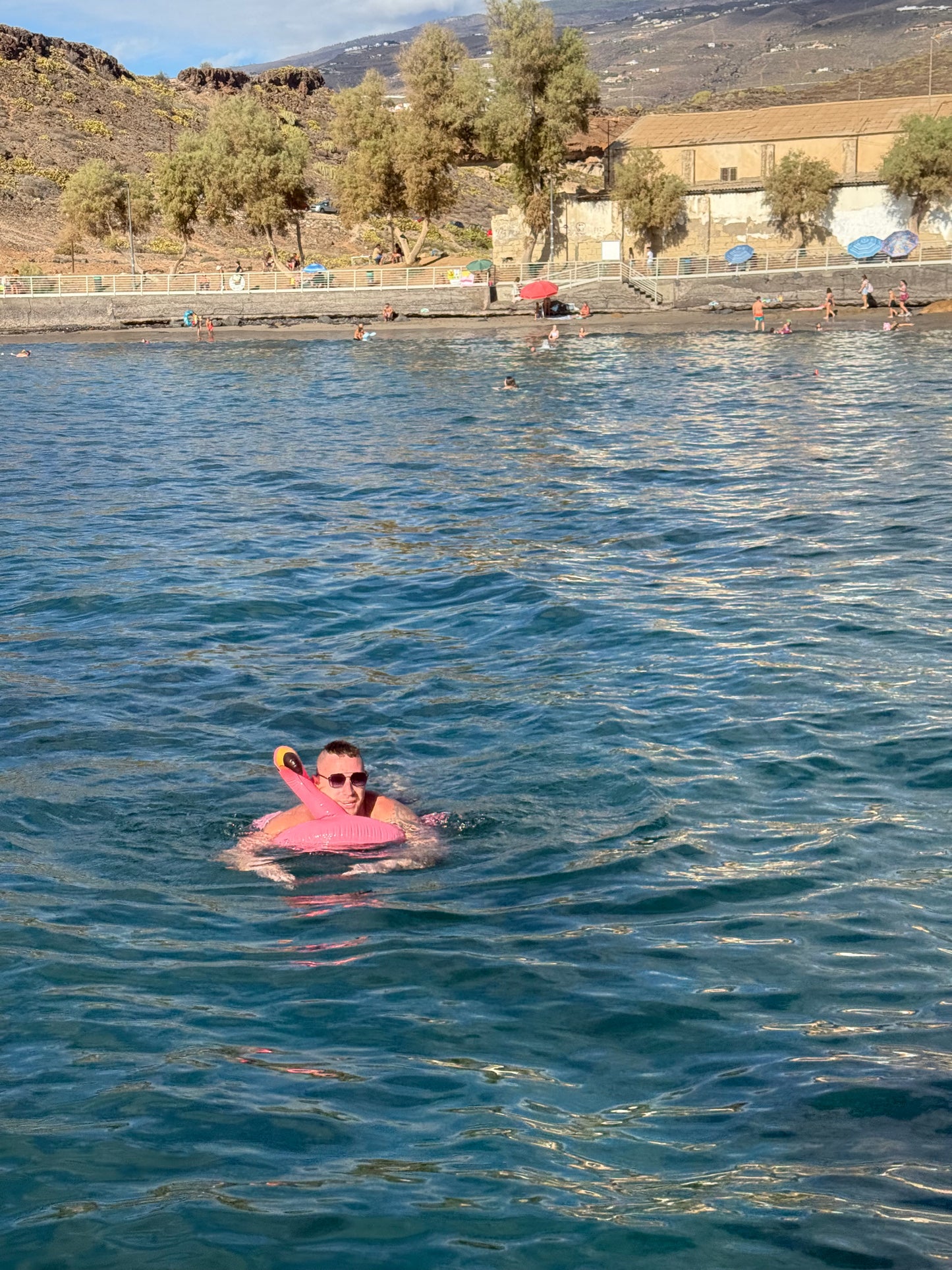 3-tunnine Romantiline purjereis kahele Tenerife rannikul